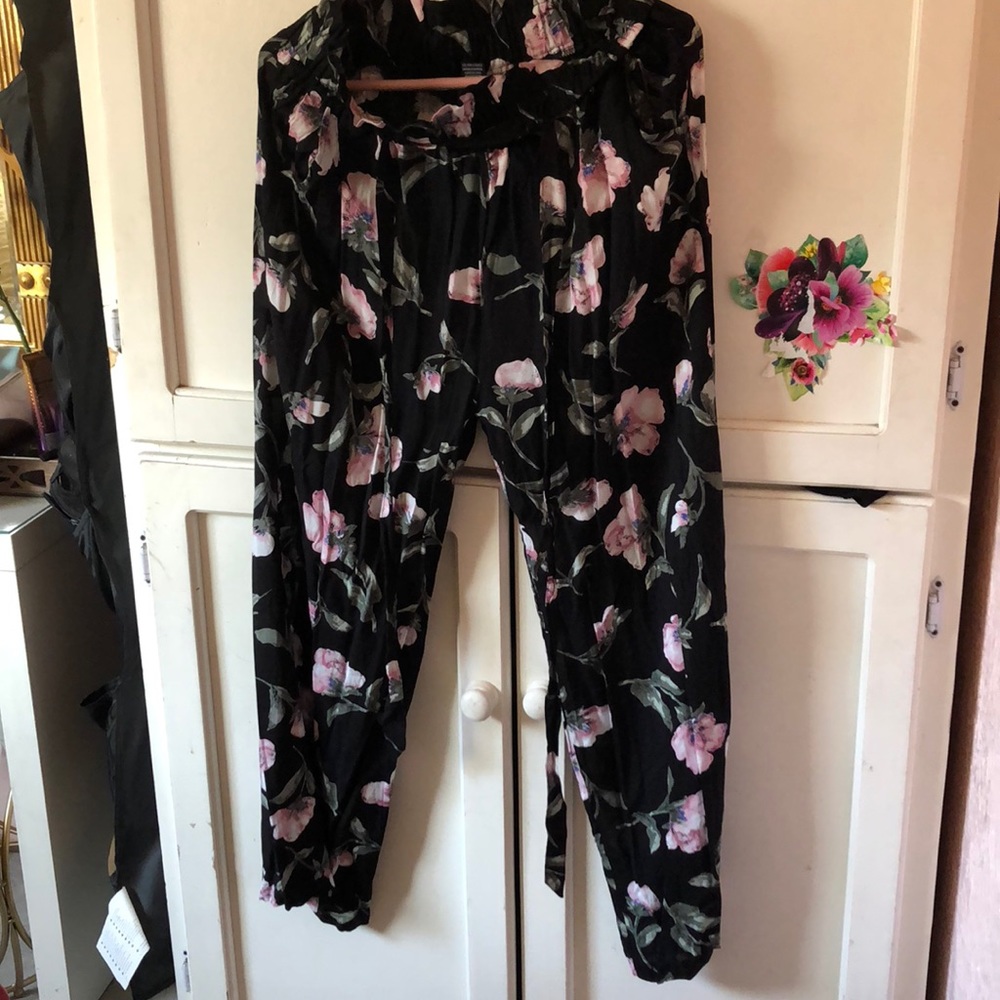 Floral print bohemian pants